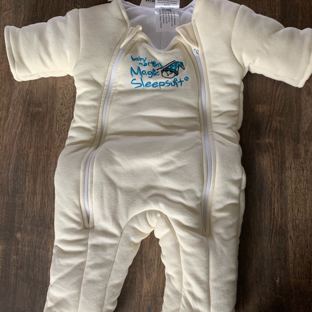 Merlins magic suit size small